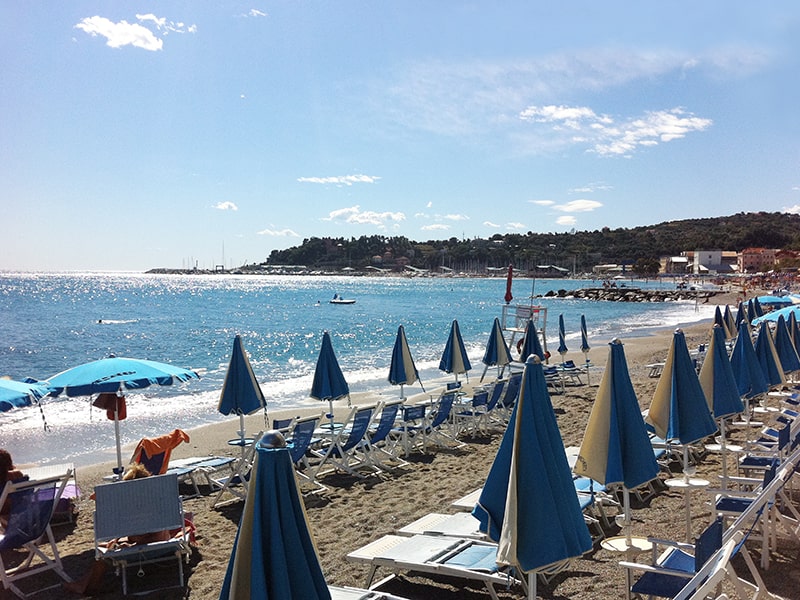 Spiagge Per Cani A Genova E In Provincia Elenco E Mappa
